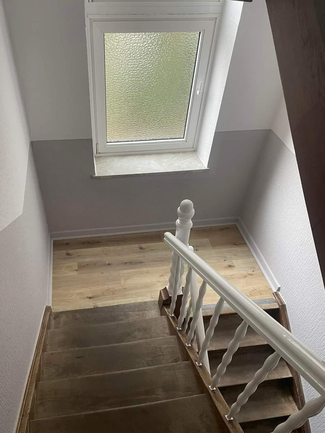 14b Teppenhaus anstreichen nachher